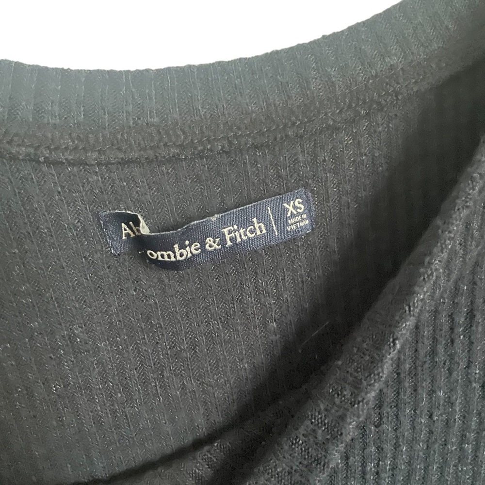 Ambercrombie & Fitch Black front tie long sleeve shirt size xs - Picture 2 of 5